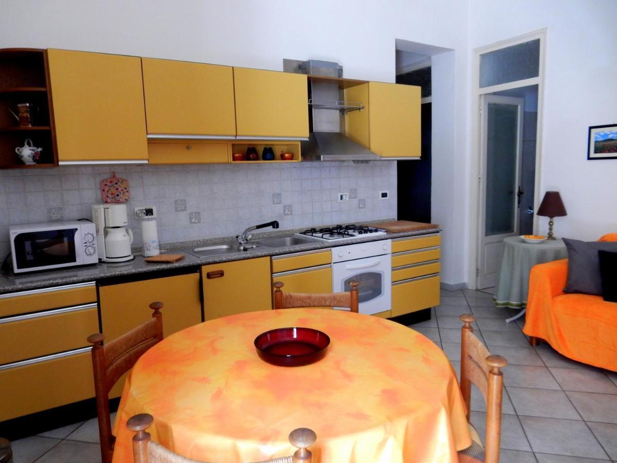 Terrasini Siracasa Lägenhet Rum bild